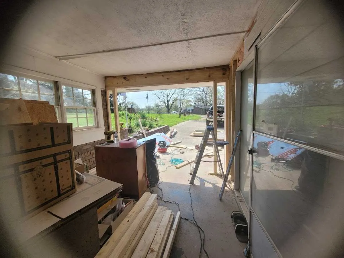 Air movers and dehumidifier for Drying & Dehumidification in Twentynine Palms